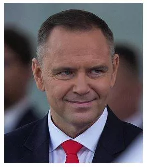 Nawrocki  backed by trump  assumes polish presidency