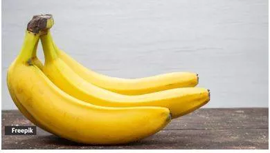 Here’s what happens to blood sugar levels when you eat 2 bananas vs  one banana with similar ripeness