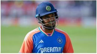 Sanju samson left hanging in asia cup drama as shubman gill debate rages  opener  no  5  or left out altogether 