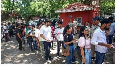 Upsc cse mains 2025 on aug 22  simple wristwatches  transparent water bottles – things allowed inside the exam hall