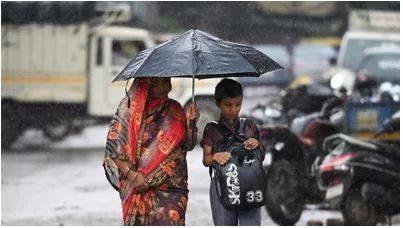 Heavy rain lashes noida  parts of delhi ncr as imd issues yellow alert
