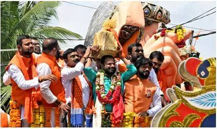 21 kg ganesh laddu in hyderabad fetches a record ₹35 lakh in auction