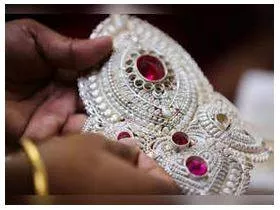 Govt imposes import curbs on certain silver jewellery till march next year