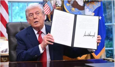 Trump signs deal paving way for allies to take control of tiktok in the u s 