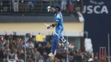 Virat kohli gets rolling in ranchi rolls back years with 52nd odi ton