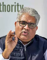 Environment Minister reviews measures to address human-wildlife conflict