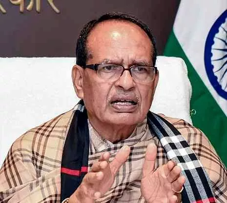 Cong. shedding crocodile tears on rural jobs scheme, says Agriculture Minister
