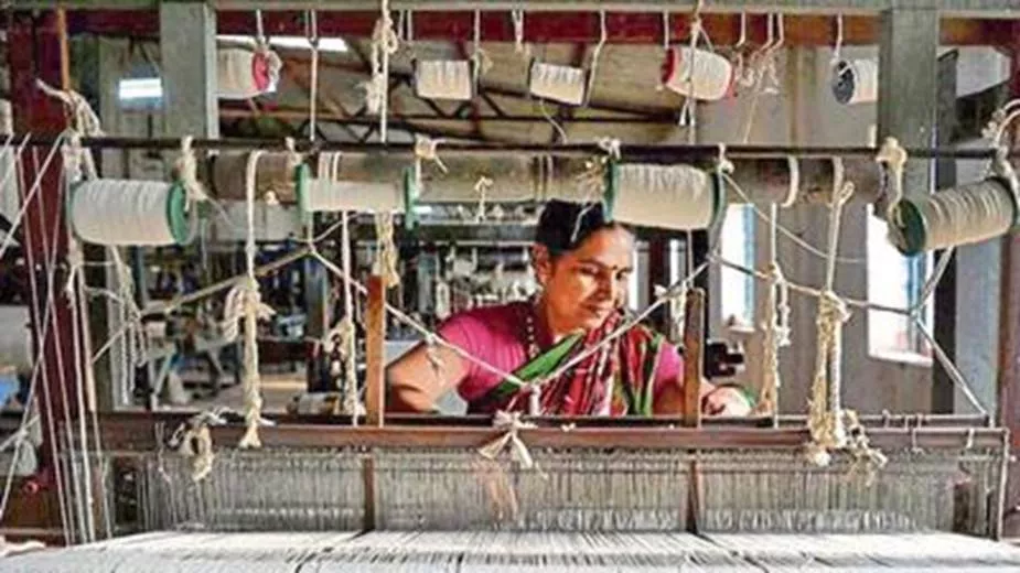 Bangladesh considers tariffs on Indian cotton yarn imports