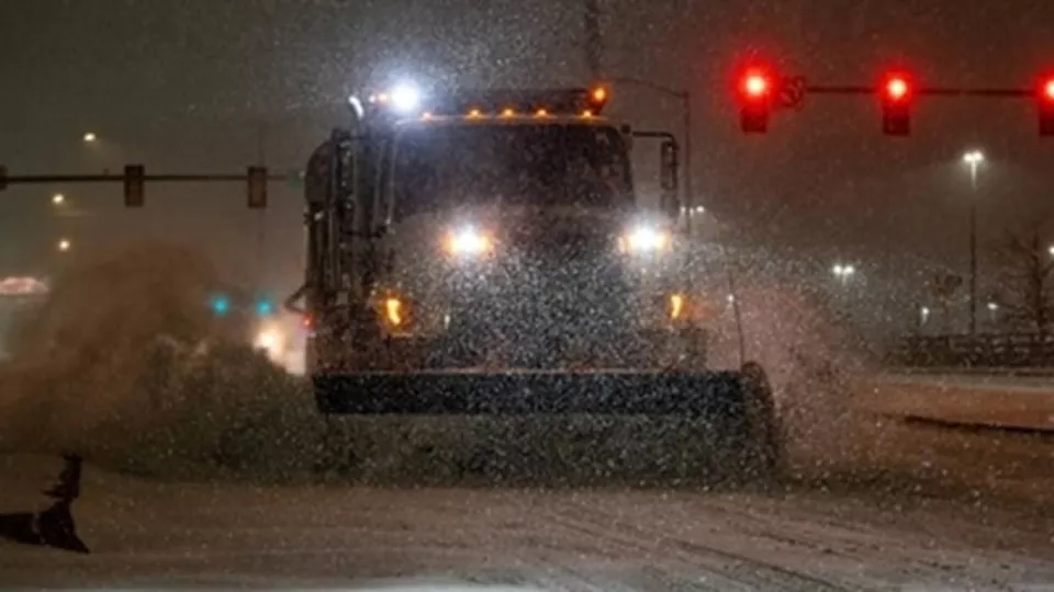 Over 8,000 flights cancelled as major winter storm hits US