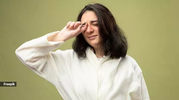 Explained: Why rubbing your eyes feels so good, and what it’s really doing to you