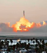 ‘Delays in Starship risk NASA’s moon landing plan’