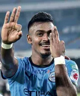 Mumbai goes top with a narrow win over Mohun Bagan