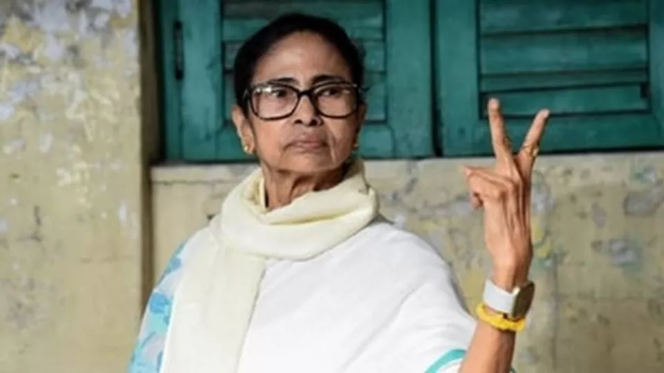 ‘BJP, ECI looted over 100 seats’: Mamata refuses to back down as BJP breaches past majority in Bengal