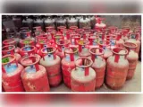 Govt cuts subsidised LPG cylinders to Ujjwala beneficiaries to 4
