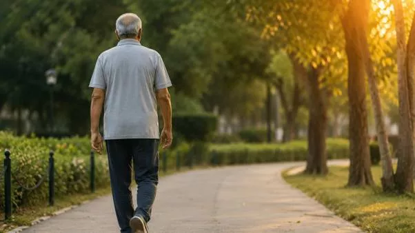 ‘I’m 73 and walk 3–4 miles every day. Am I wearing out my knees and hips?’
