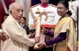 President presents second set of Padma awards
