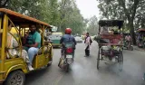 Only electric two-wheelers to ply on Delhi roads from 2028