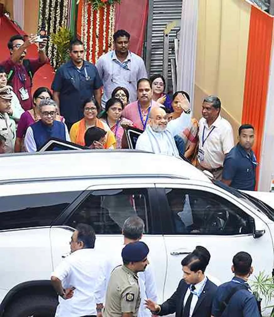 Shah lays foundation stone of Mookerjee’s statue in Kolkata