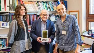 Cambridge scientists create a living bio-battery that generates electricity around the clock using algae and could replace millions of disposable batteries