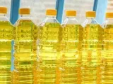 India's soy oil imports hit record high in August and palm six-month peak, dealers say
