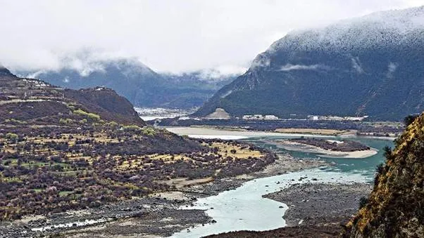 Glacial collapse unlikely to halt China’s plan to build mega dam