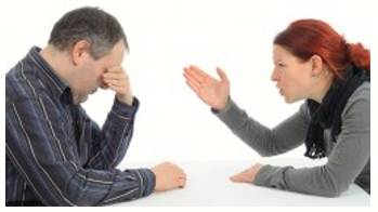 Nagging  - Persistently painful or worrying.